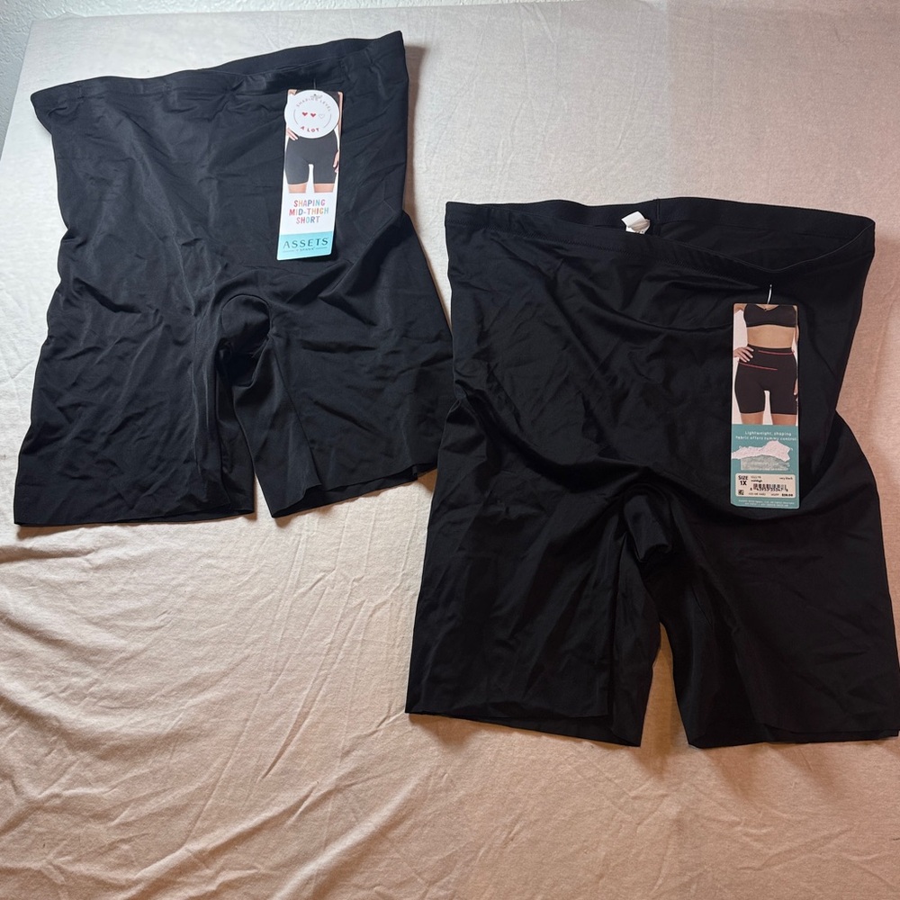 Assets Spanx Womens 1X Black Shaping Mid Thigh Shorts Shapewear x 2

Bin 3 # 43
